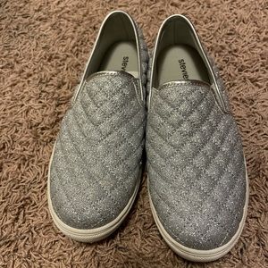 Women’s slip on shoes